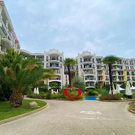 Bratanov Harmony Monte Carlo 公寓 阳光海滩